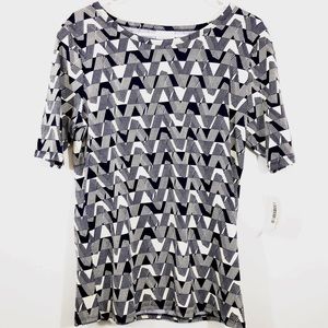 NWT LULAROE GIGI FITTED TOP - NAVY/CREAM